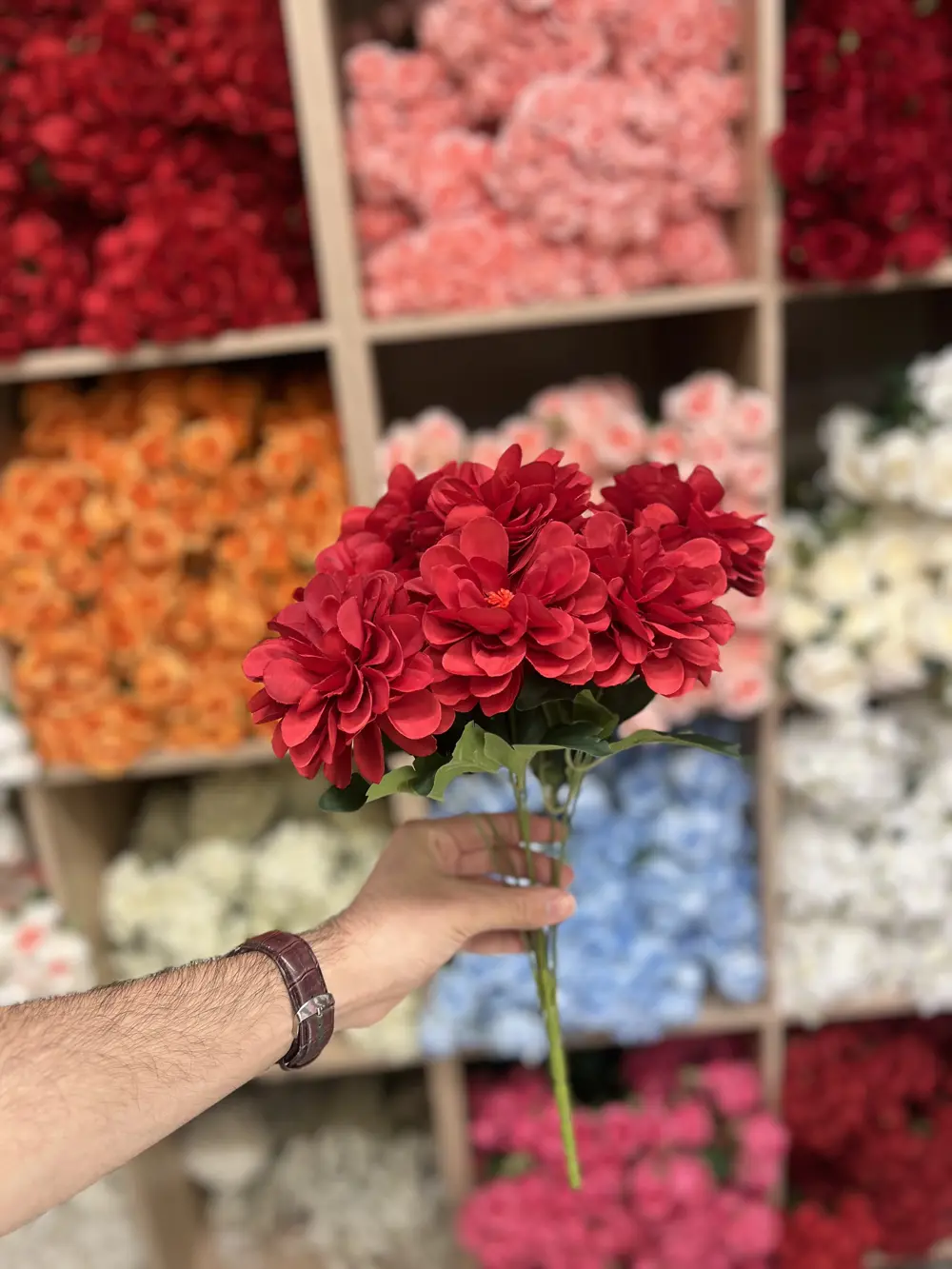 ورد طبقات احمر