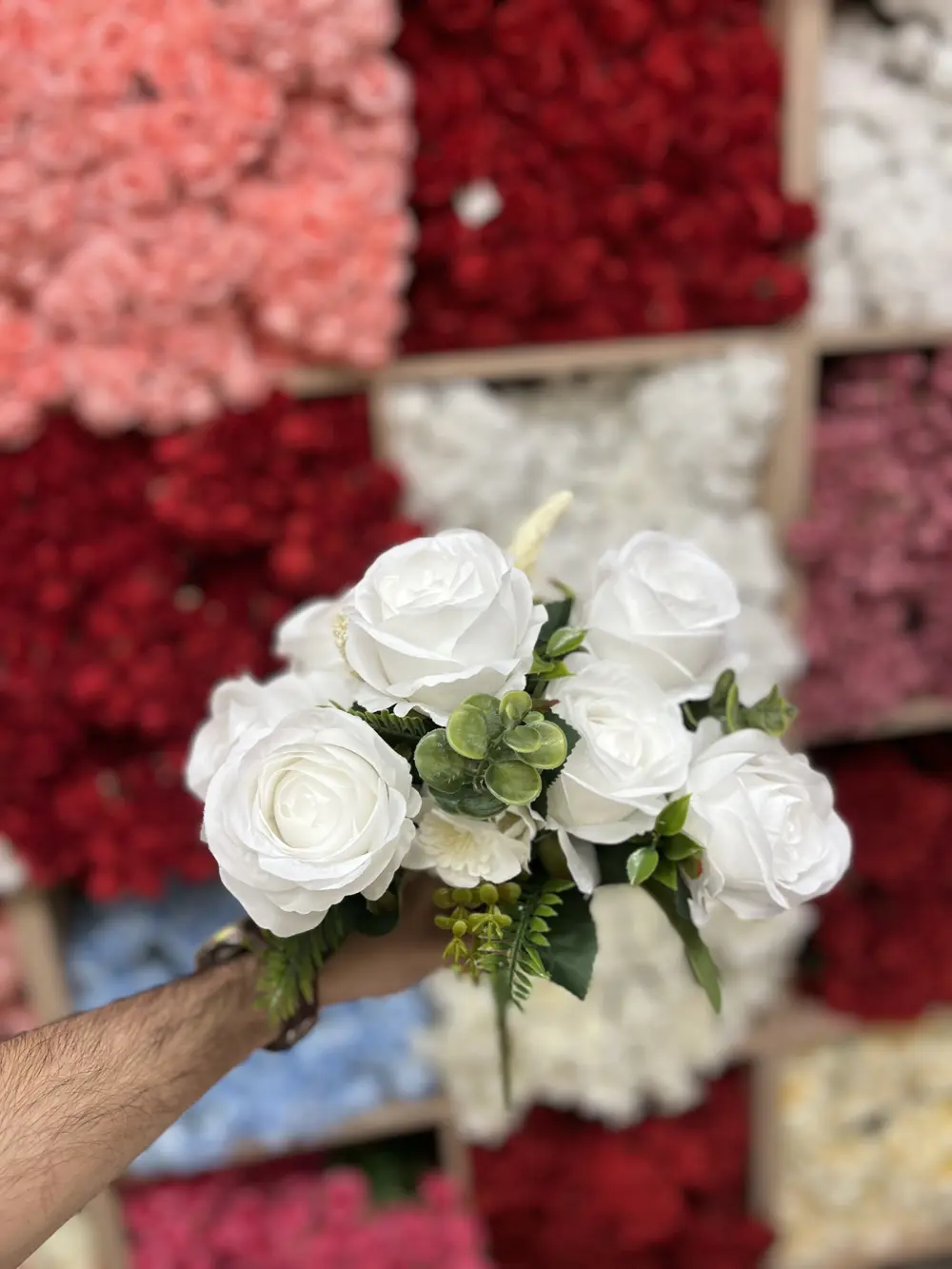 جوري كبيره 7 وردة ابيض