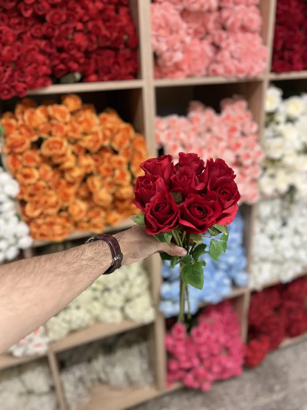 جوري صونده ٨ ورده  احمر
